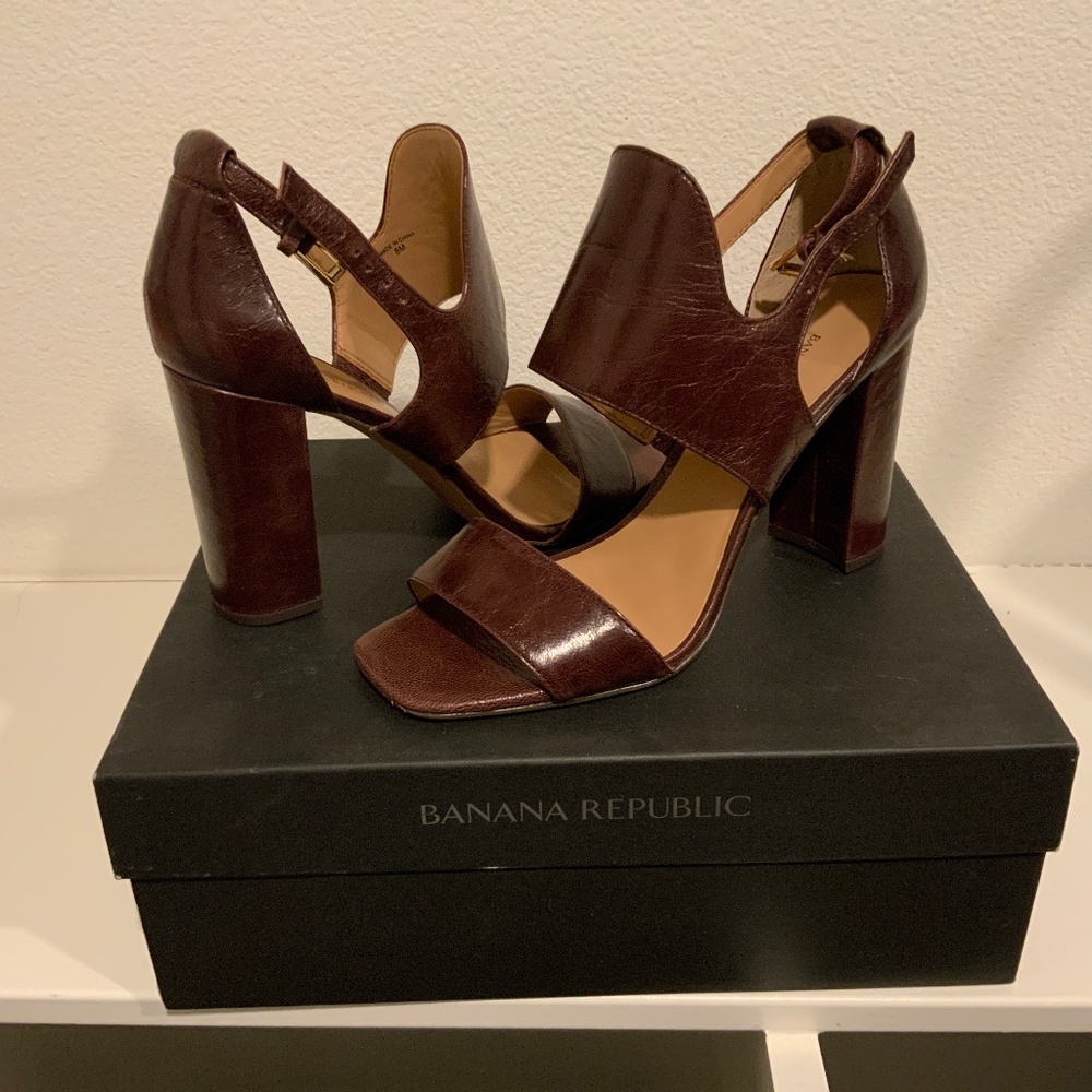Banana Republic Shoes